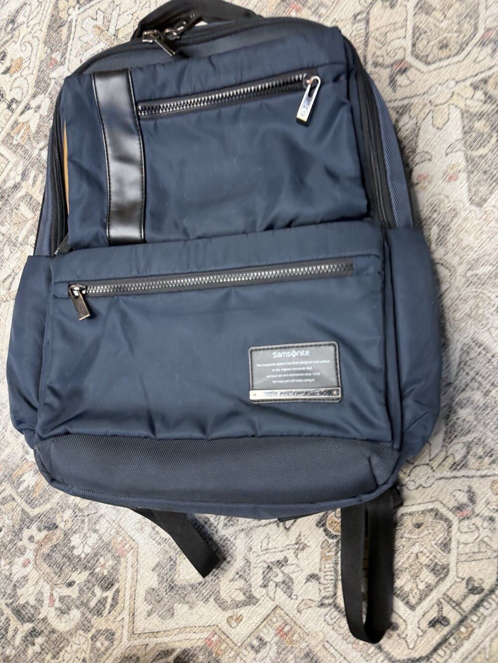 Samsonite Openroad Laptop Backpack Navy and Black Fits 15.6” laptop NWOT